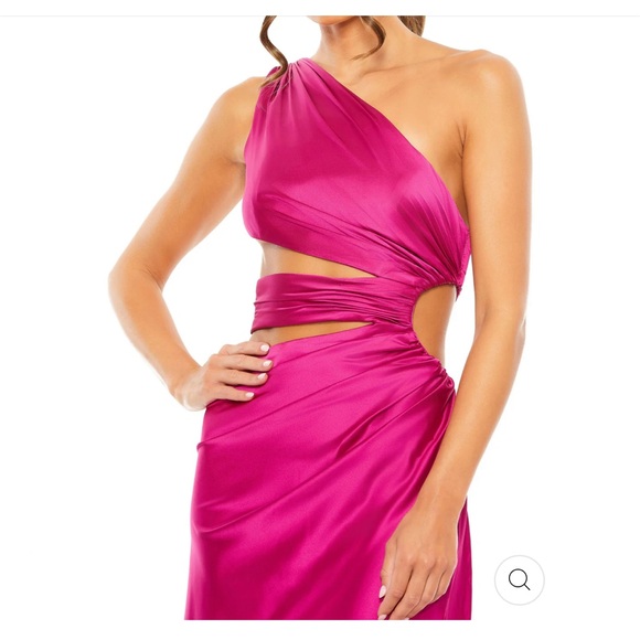 MAC DUGGAL CUT OUT ONE SHOULDER SATIN GOWN - Picture 3 of 8